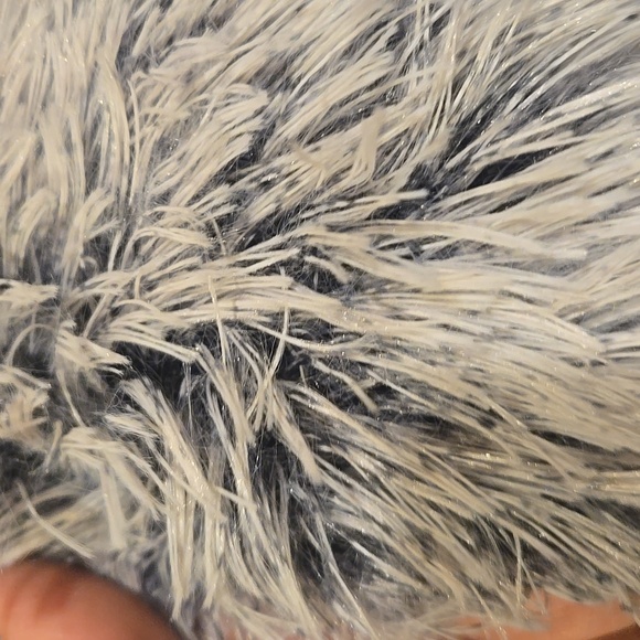 New Spunky Soul Handmade Unique & Stylish Infinity Scarf - Picture 9 of 10